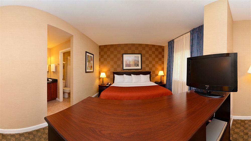 Quality Suites Rockville Bagian luar foto